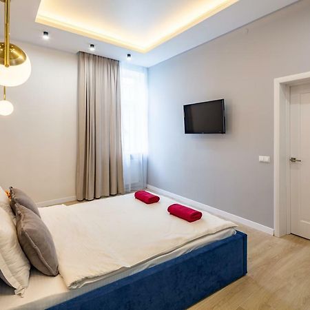 Two Bedroom Lviv Ngoại thất bức ảnh