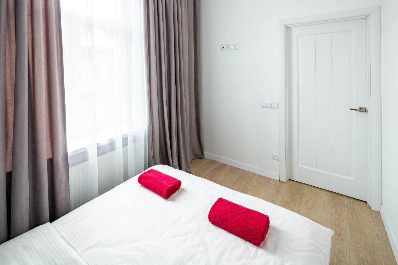 Two Bedroom Lviv Ngoại thất bức ảnh