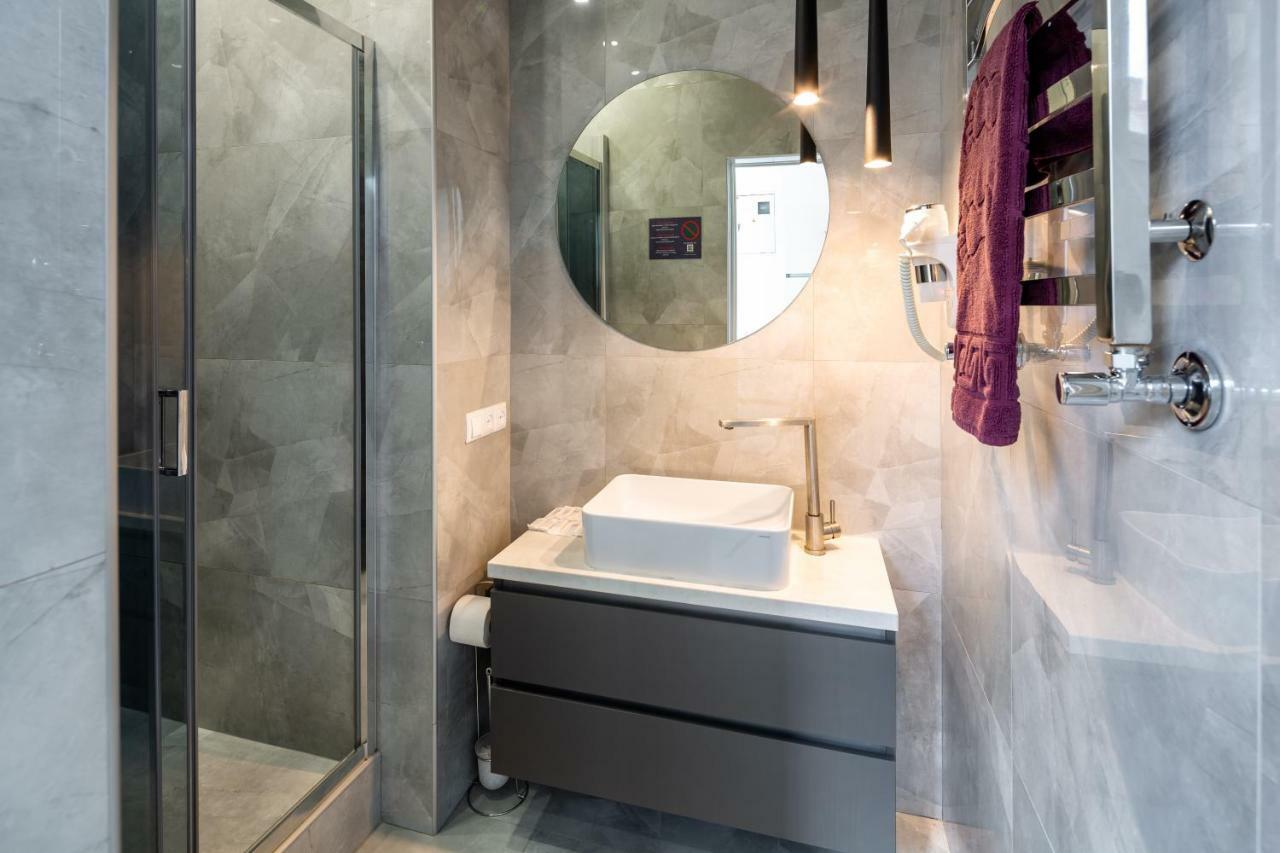 Two Bedroom Lviv Ngoại thất bức ảnh